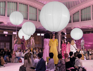 6' Balloon Lights by Airstar - Image 11